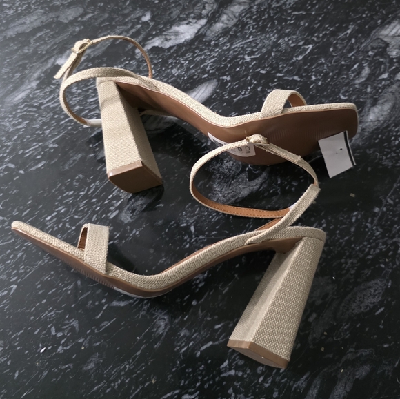 BRAND NEW SIMMI LONDON WOMEN'S SANDALS - Picture 10 of 15